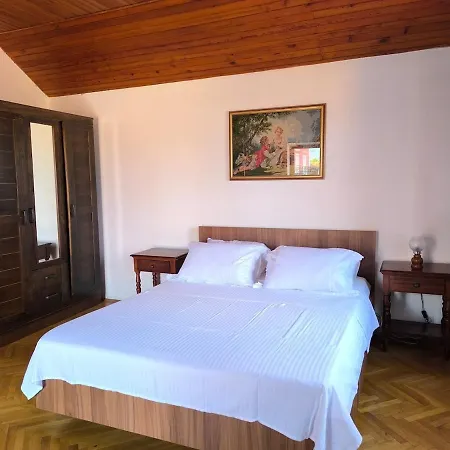 Scatolina House
